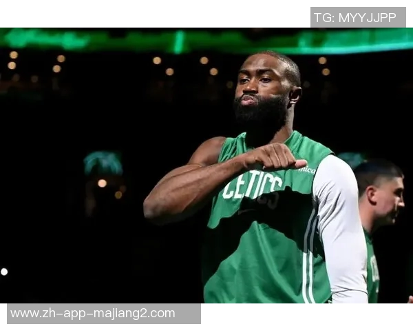 NBA官方宣布杰伦威因穿不雅语言服装接受采访被罚款25000美元